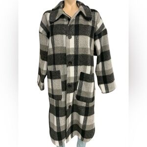 Elegant Black and Gray Plaid Pea Coat
